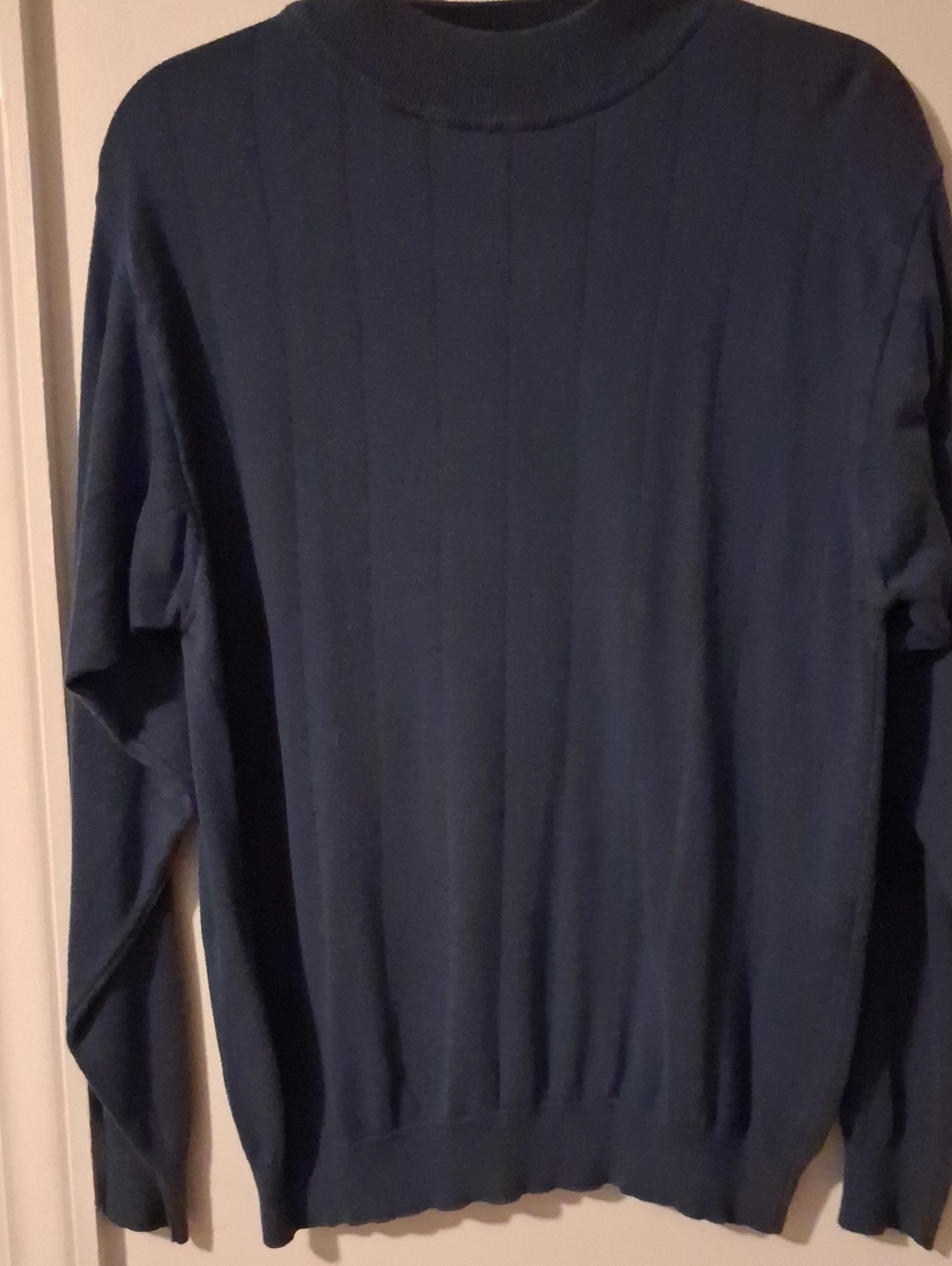 Classic Navy Crewneck Sweater - Men's Ribbed Knit